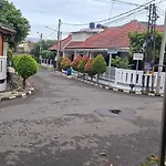 Executive Home Stay Hotel Guest House Syariah Bandung